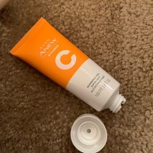 Vegan Avon Anew Vitamin C warming peel exfoliant